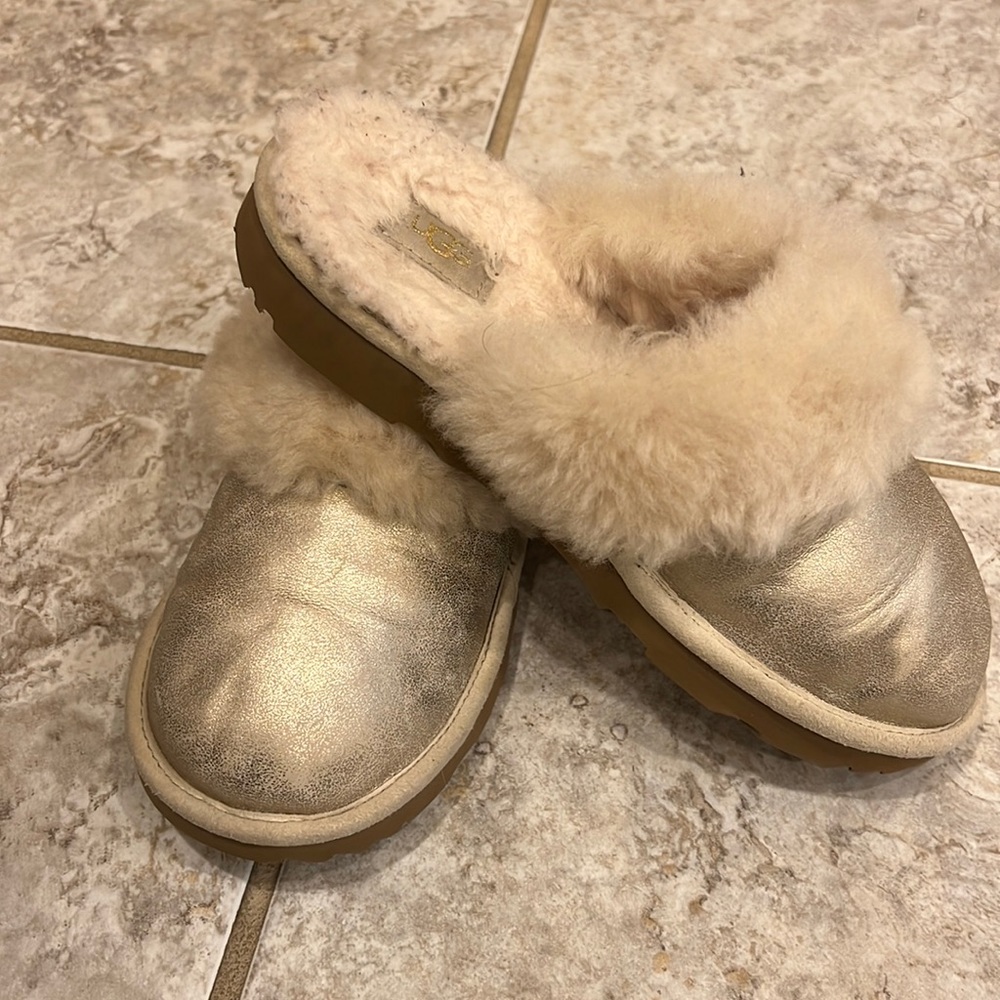 UGG Cozy II Metallic Slipper Girl’s